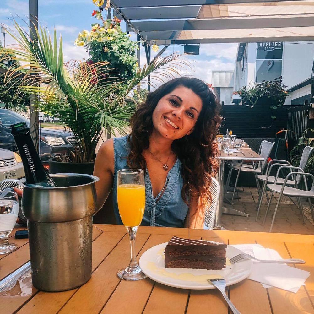 Meet your Posher, Noemie
